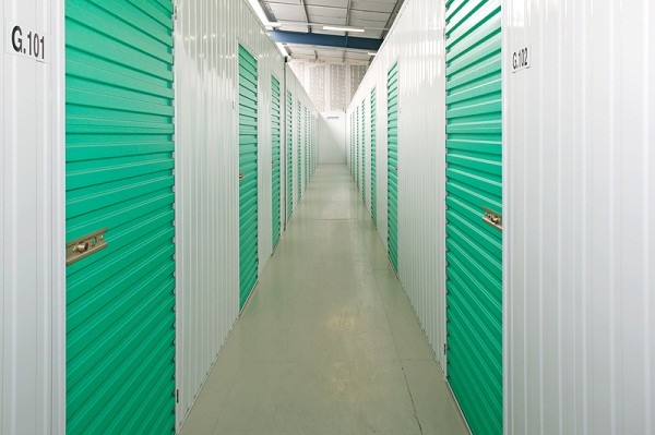 Don’t Let The Clutter Win! Organize Your Self-Storage Unit